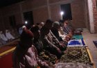 Ramadan di Pengungsian, Polres 50 Kota Buka Puasa dan Salurkan 100 Paket Beras untuk Korban Bencana